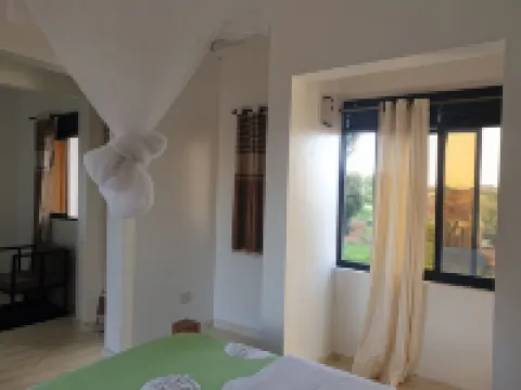 Rosa Negra Uganda Hotels in Kyadondo