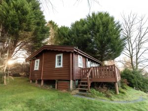 Two Bed Log Cabin in the Mountains