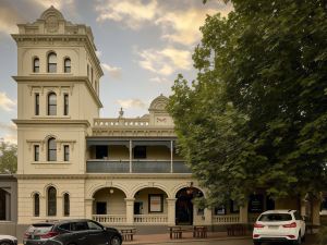 Yarra Valley Grand Hotel