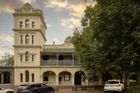Yarra Valley Grand Hotel Hotel a Yering