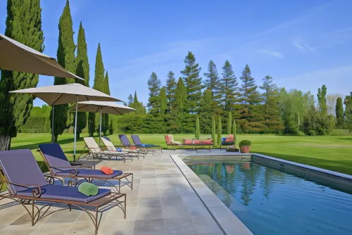 Bastide de Bellegarde Hotels in Авіньйон