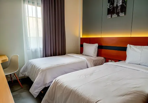 Queen Boutique Hotel Simpang Lima Hotels in Candisari