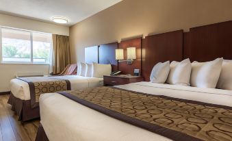 3. Hotel Mo..