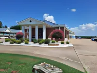 Blue Ribbon Inn and Suites