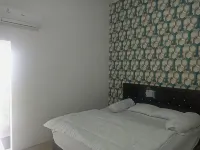 Penginapan Lamban Queens Kamar Double Bed Standar Room Hotel di Kalianda