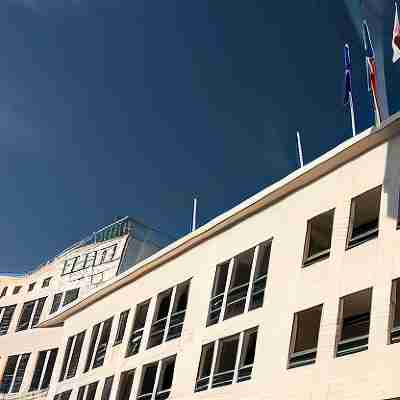 Best Western Premier Vieux Port Hotel Exterior