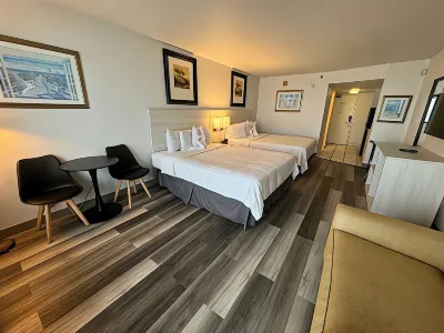 Emerald Shores Hotel - Daytona Beach Hotels in Daytona Beach Shores