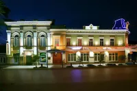 Bristol Central Hotel Các khách sạn gần Nii Mvs Yufu