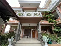 Urbanview Syariah Hotel Kanigara Batu Hotels in Batu Sub-District
