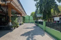 Hotel Wisata Ziarah Sunan Bonang Syariah Mitra RedDoorz