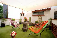 Hostal Fungi Casa Rosa - Pensions
