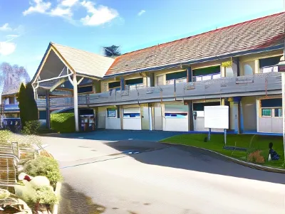 Campanile Montesson - le VÉSINET Hotels in Le Vesinet