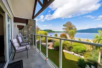 Fiordland Lakeview Motel and Apartments - Bjergudsigt