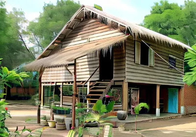 Sok Phen Homestay Hotels in 