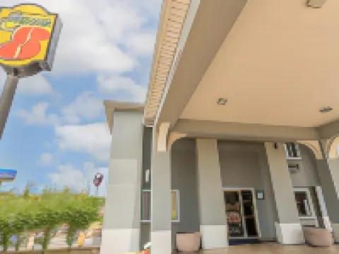 Super 8 by Wyndham Lake Charles Northeast Hotels in Lake Charles