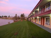 Lakeview Inn Centralia Hotels in Centralia