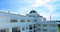 New Palace Hotel - parking