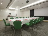 Park Inn by Radisson Ankara Cankaya Hotels near Oran