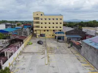 Sundaze Dormitel Hotels in Pili