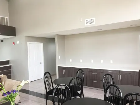 Americas Best Value Inn and Suites Mont Belvieu