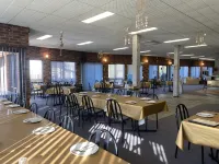 Mountain Creek Motel Bar & Restaurant Hotels in Tawonga