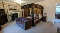 East Ayton Lodge Hotel, Scarborough فنادق في East Ayton