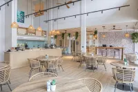 Dolphin Suites & Wellness Curacao - Morgenmad