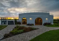 Fish Factory Hotel Hotel di 