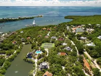 Captivating Cabana – Luxury Home, Boat Slip, Golf Cart, Pool, Pickleball, & Club