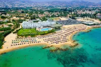 Corallia Beach Hotel Apartments