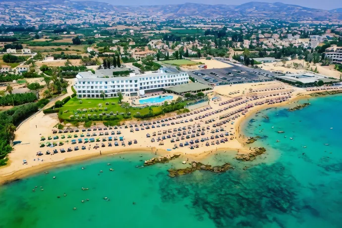 Corallia Beach Hotel Apartments 