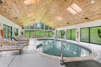 Hotel Vienna - Pools