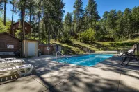 Powder House Lodge Hotels in Mount Rushmore UT