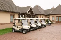 Hotel le Golf Parc Robert Hersant - parking