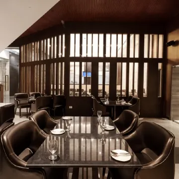 Pharos Hotels Отели рядом с достопримечательностью «Храм Рамакришна Мутт»
