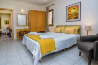 Exceptional Large Villa, Free Heated Pool 1 Nov - 15 Jan, Privacy,Prime Location - 4-Star