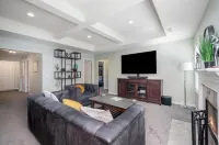 Pageland's Charming-Tranquil Country Setting Home/Sleeps 8/Fenced Yard Hotels in Chesterfield County