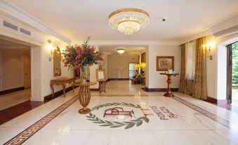 Pontos Plaza Hotel