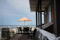 Charlroy Motel - Motels