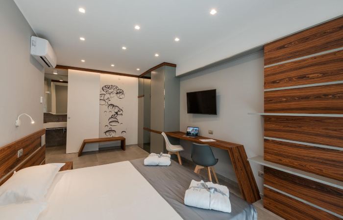 B&B Rakel Home