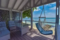 Le Nautique Beachfront Apartments Hotels in Takamaka