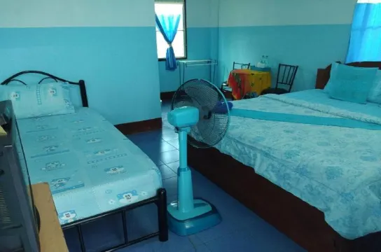 ห้องเตียงควีนไซส์สำหรับสามท่าน (เฉพาะพัดลมไฟฟ้า)