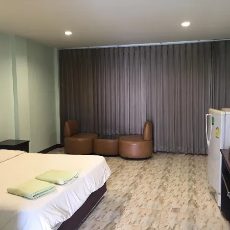 Tamarind Residences Khon Kaen Отели рядом с достопримечательностью «Парк Расчаданусорн»