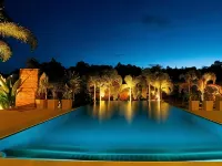 Monn Phu Phrai - Pools