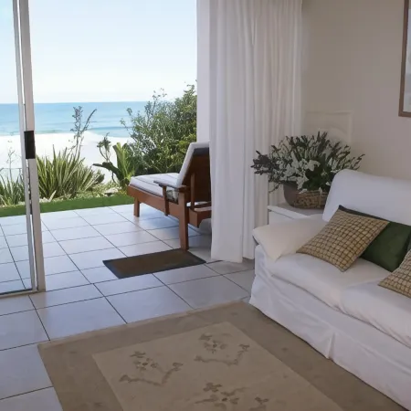 The Pink Lodge on the Beach