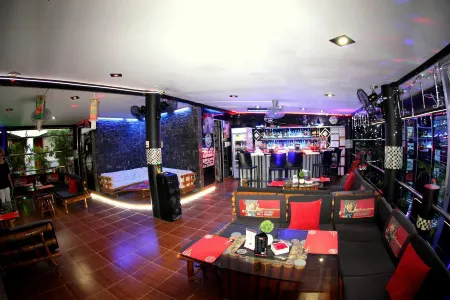 Micky Santoro Hotel & Restaurant