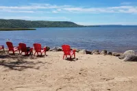 4 bdrm Loft@Blue Mountain, near the Village, Private Beach Access,BBQ, Pets OK