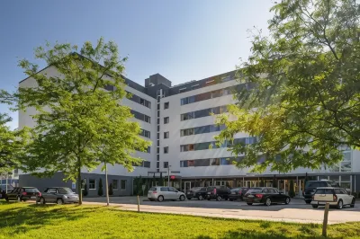 Ibis Zurich Messe Airport Hotel di 