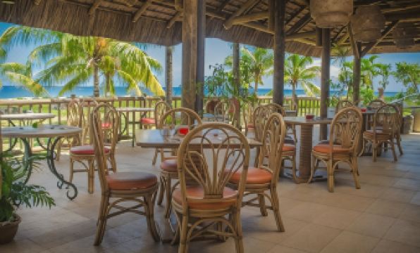 Sunset Reef Resort & Spa