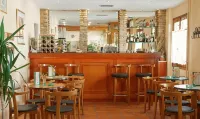 Acropole Delphi City Hotel - bar